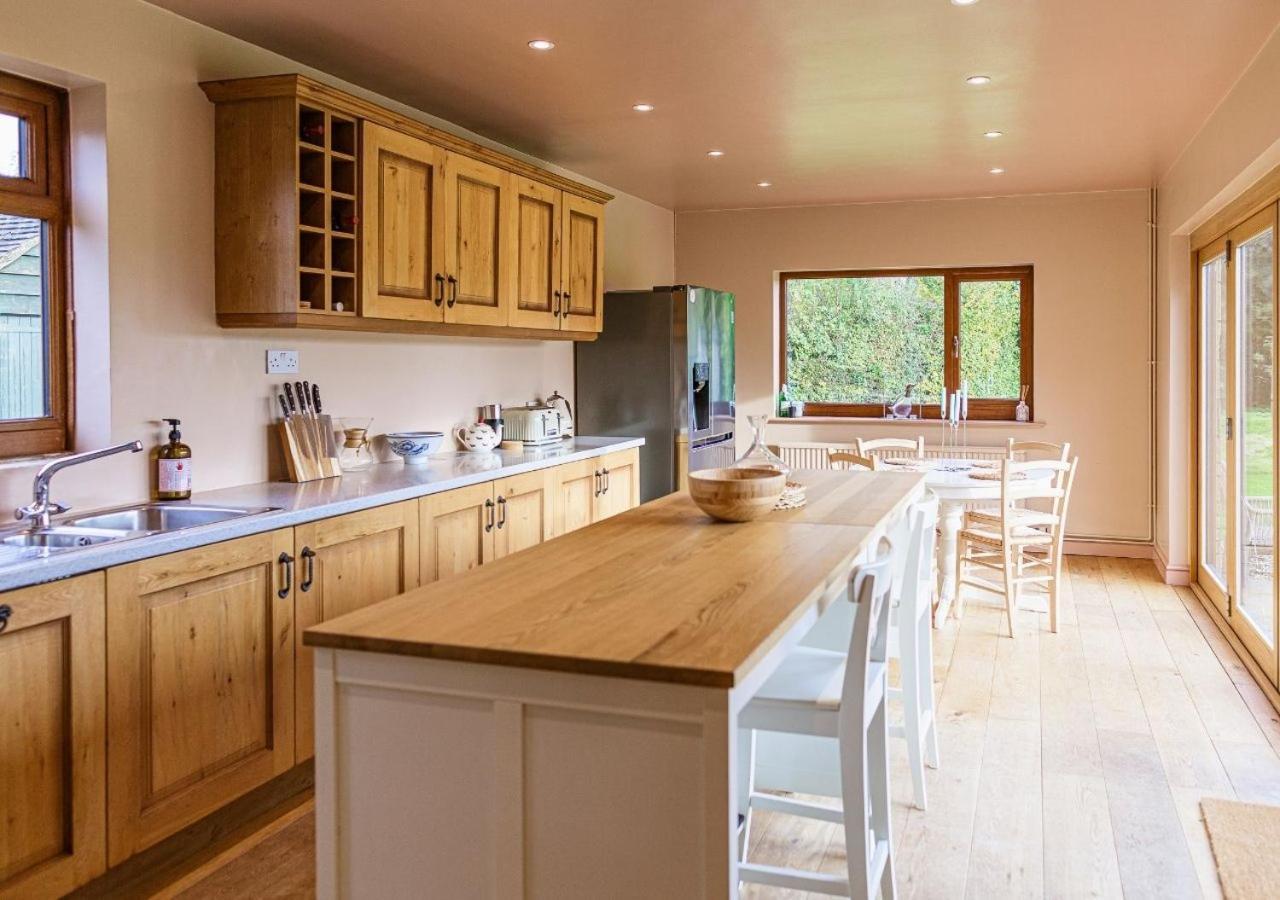 Charming 3Bd Cotswolds Family Retreat Villa Bourton-on-the-Water Екстериор снимка